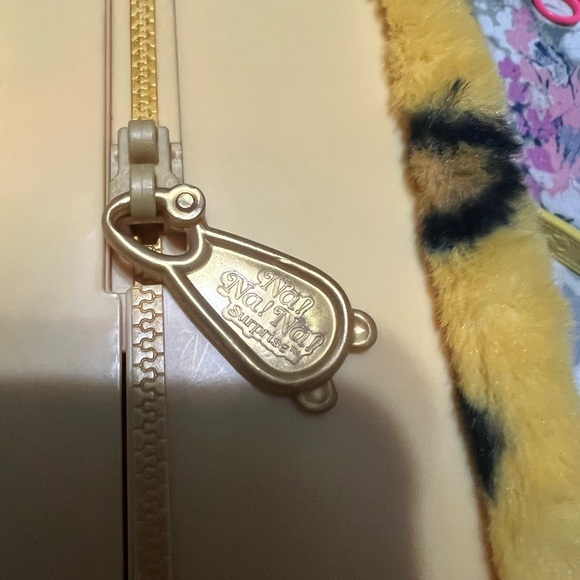 Na na na surprise cat backpack - Picture 2 of 6